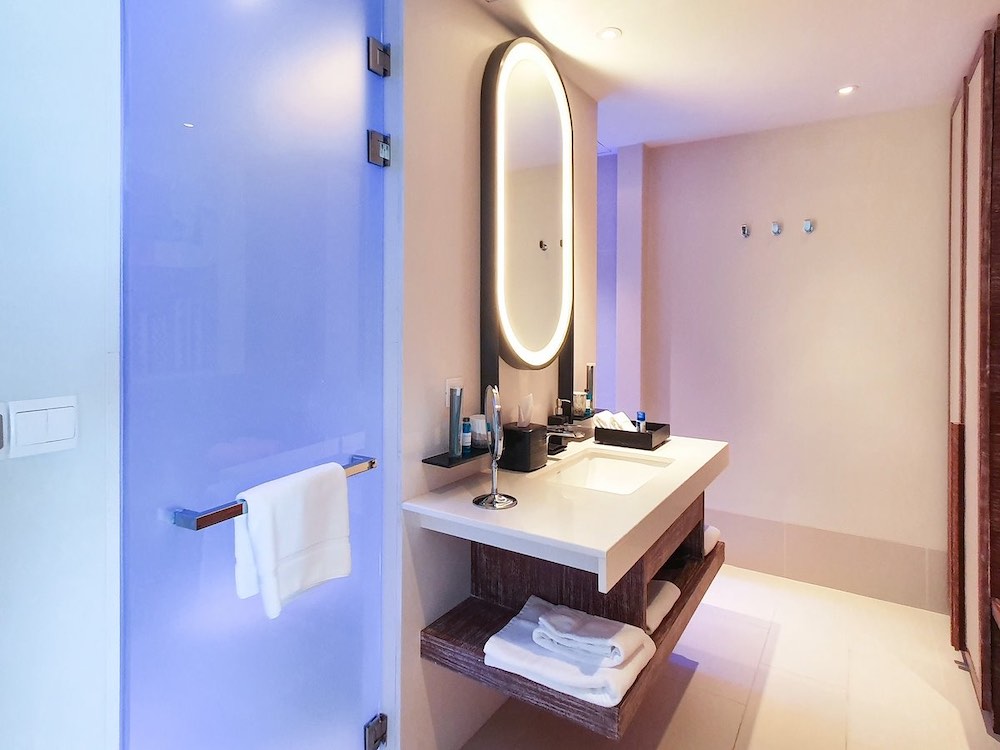 Silver Sky Studio at Hard Rock Hotel, view 2